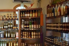 VIGNERONS DE MONTAREN-SERVIERS