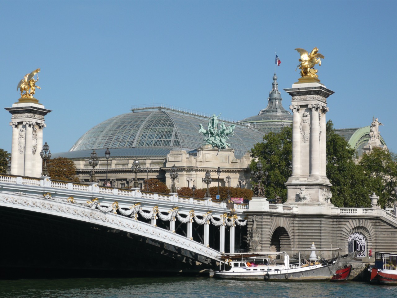 LE PONT ALEXANDRE-III (© LE PONT ALEXANDRE-III))