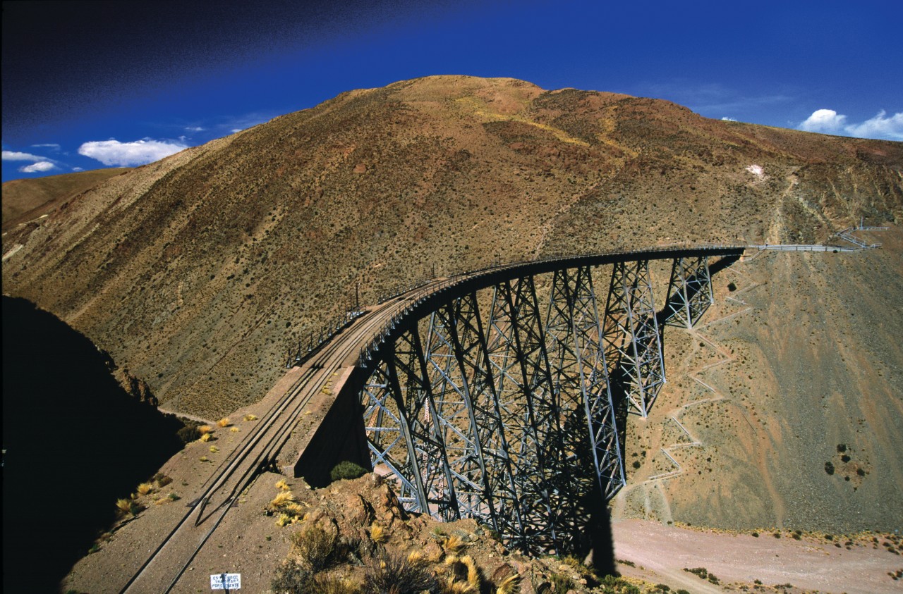 TREN A LAS NUBES (© TREN A LAS NUBES))