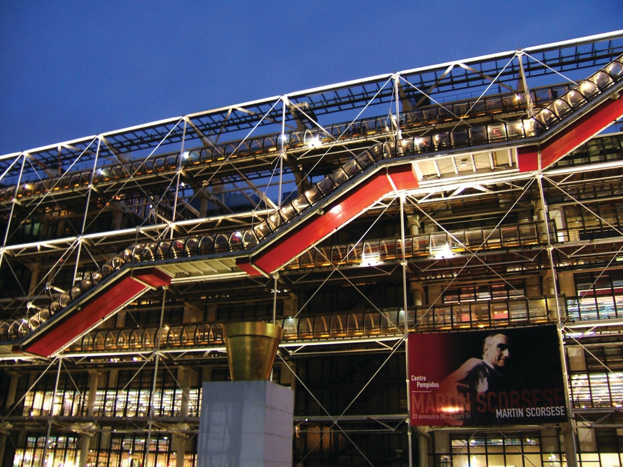 LE CENTRE GEORGES POMPIDOU (© LE CENTRE GEORGES POMPIDOU))