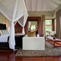 LAKE DULUTI LODGE