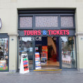 TOURS & TICKETS