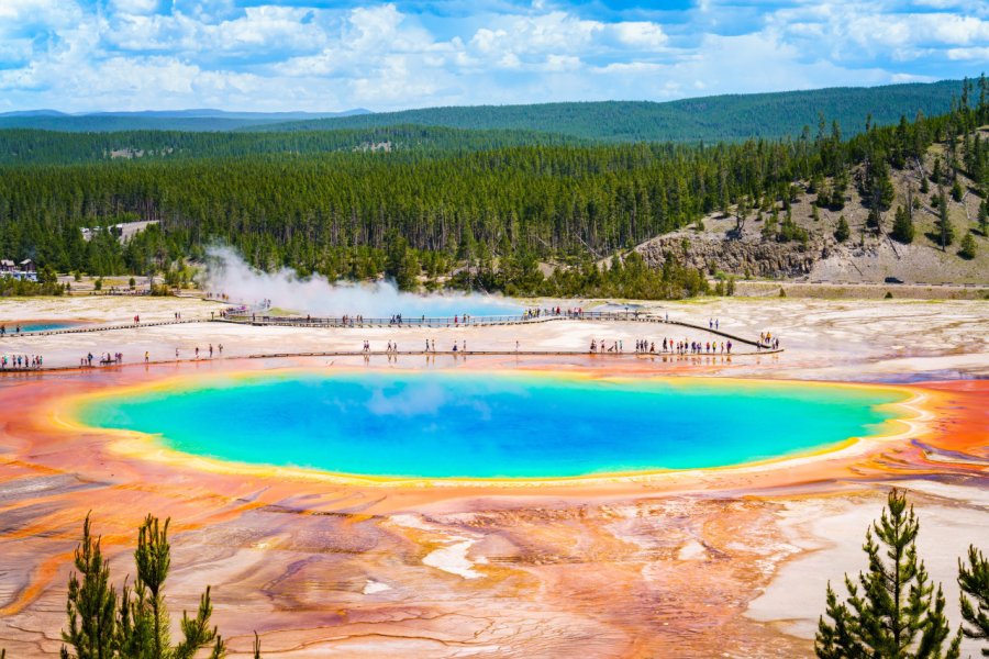 GRAND PRISMATIC SPRING