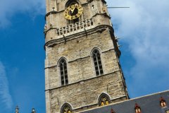 BEFFROI ET HALLE AUX DRAPS