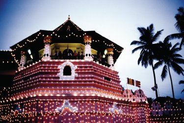 SRI DALADA MALIGAWA (© SRI DALADA MALIGAWA)