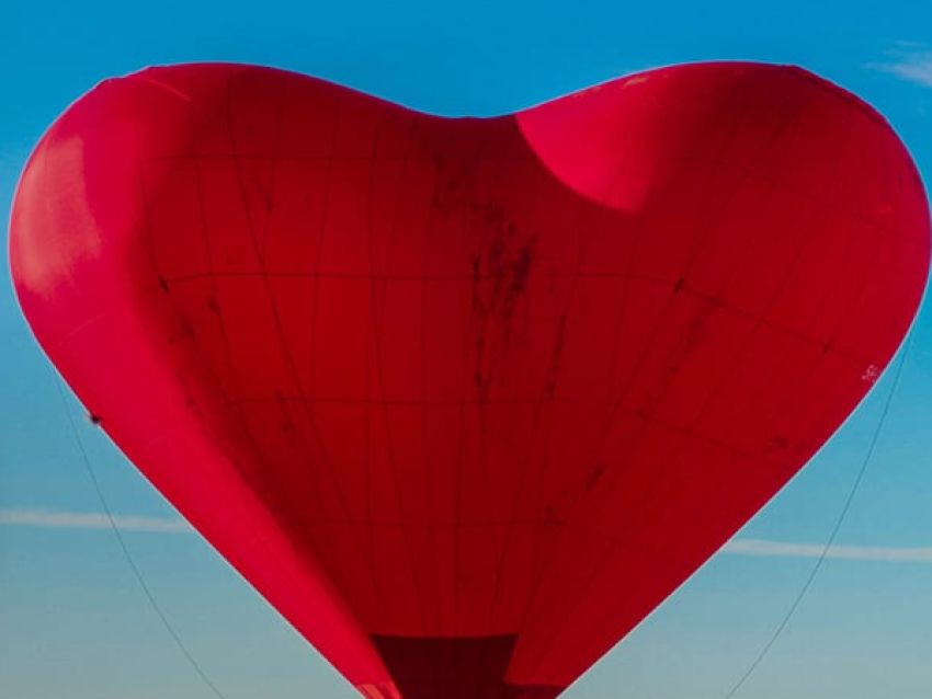 Montgolfière ''coeur'' au Serengeti
