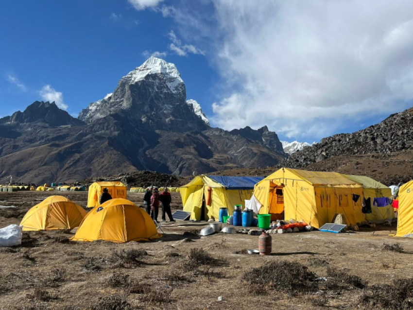 Camp de base de l'Amadablam