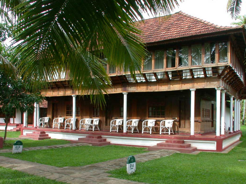 Coconut Lagoon Resort