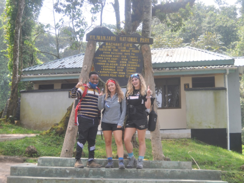 KIRIWE TRAVEL & TREKKING SAFARIS