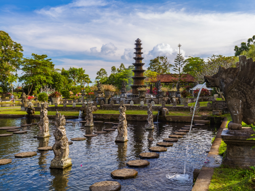 Palais de Tirta Gangga