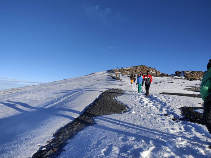 UHURU PEAK