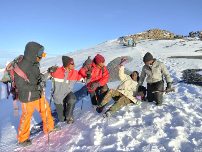 UHURU PEAK