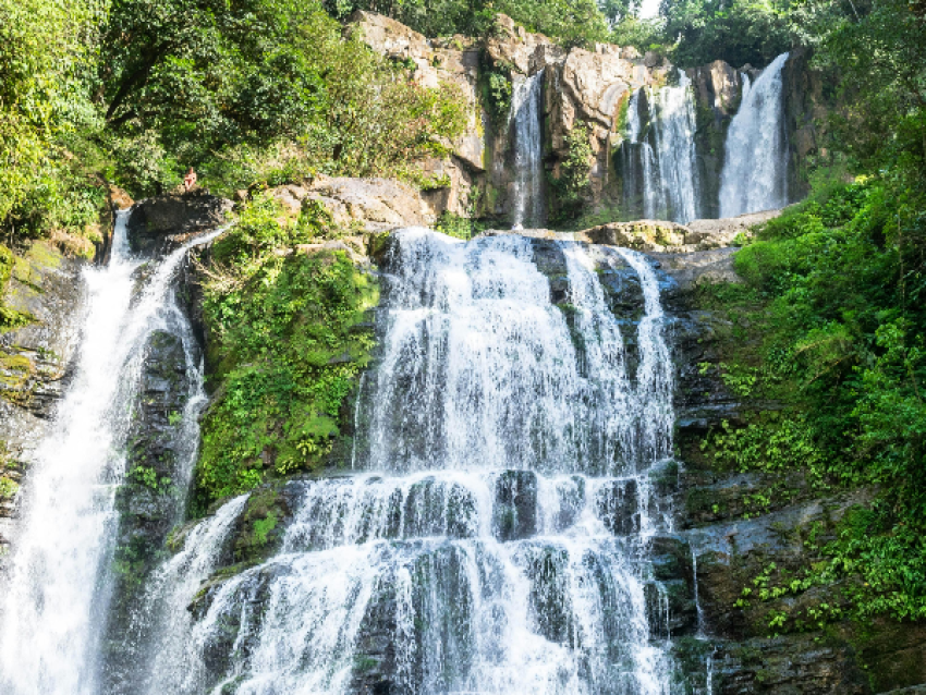Cascade Uvita