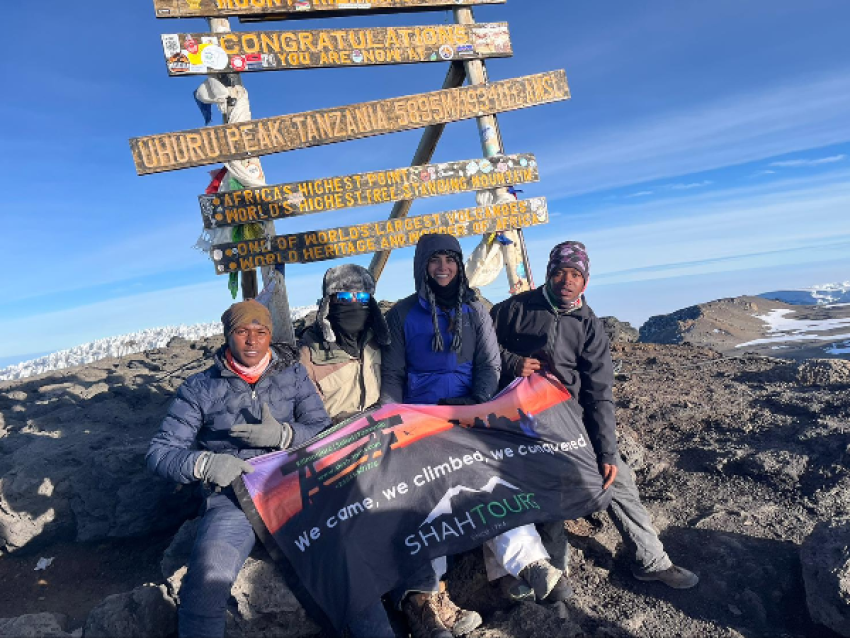 UHURU PEAK